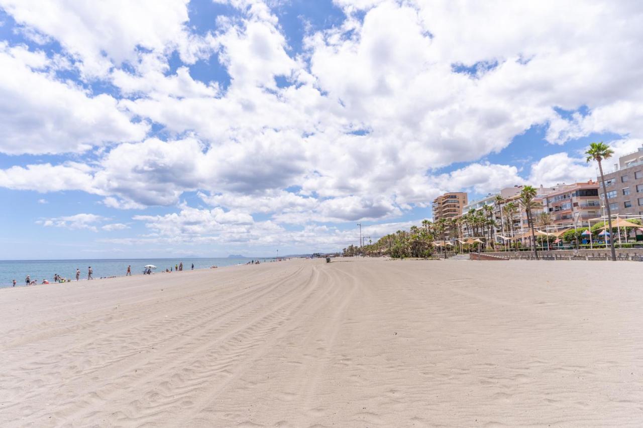 Estepona Beachside Apartment Екстериор снимка