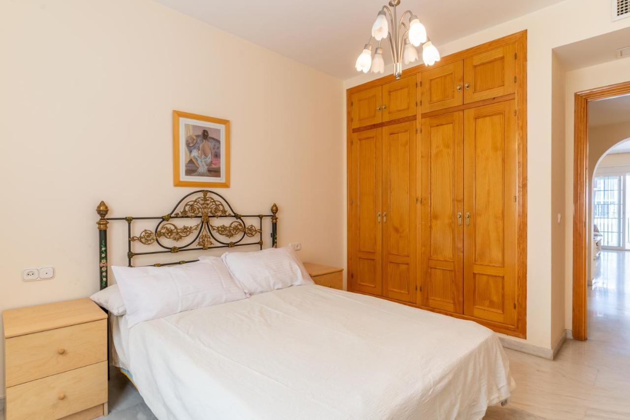 Estepona Beachside Apartment Екстериор снимка